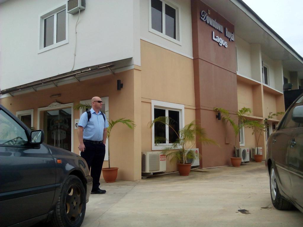 Downtown Royal Hotel Ikeja Exterior photo