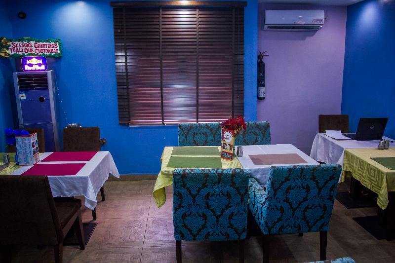 Downtown Royal Hotel Ikeja Exterior photo